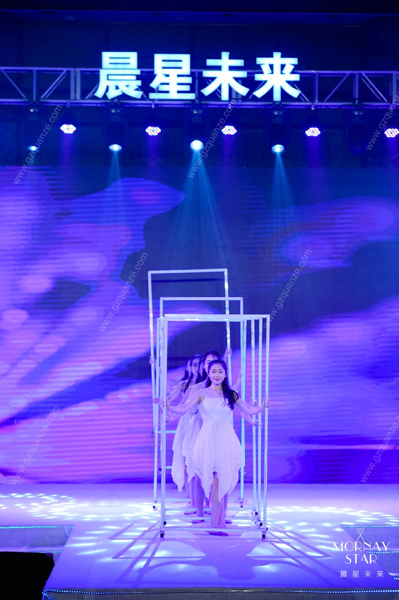 時(shí)光之門舞蹈表演